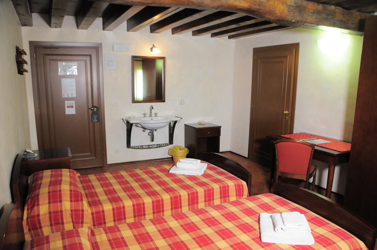 Hotel La Corte Correzzola Luaran gambar