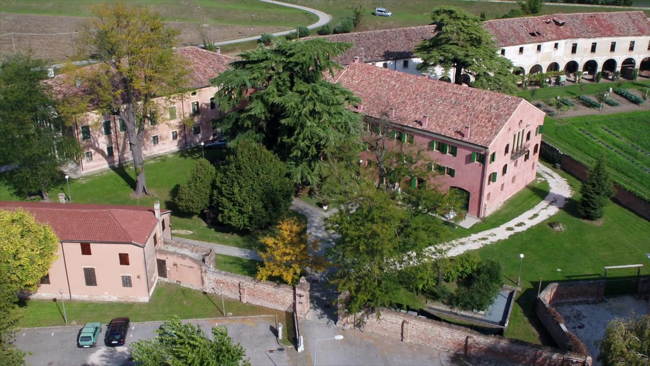 Hotel La Corte Correzzola Luaran gambar