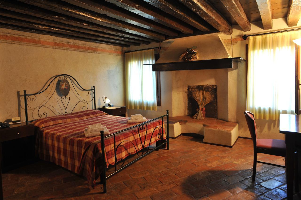 Hotel La Corte Correzzola Luaran gambar